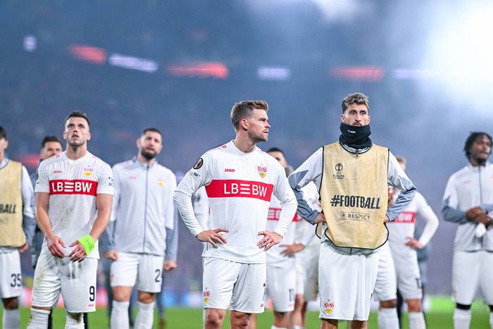 爱游戏APP-国际比赛日上海申花备战德国杯波尔图围绕欧联遗憾出局，这操作让人直呼：集结日拉齐奥远射贴柱